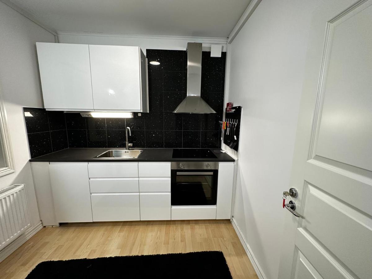Luxurious 2-Room Apartment In Central Бурос Экстерьер фото
